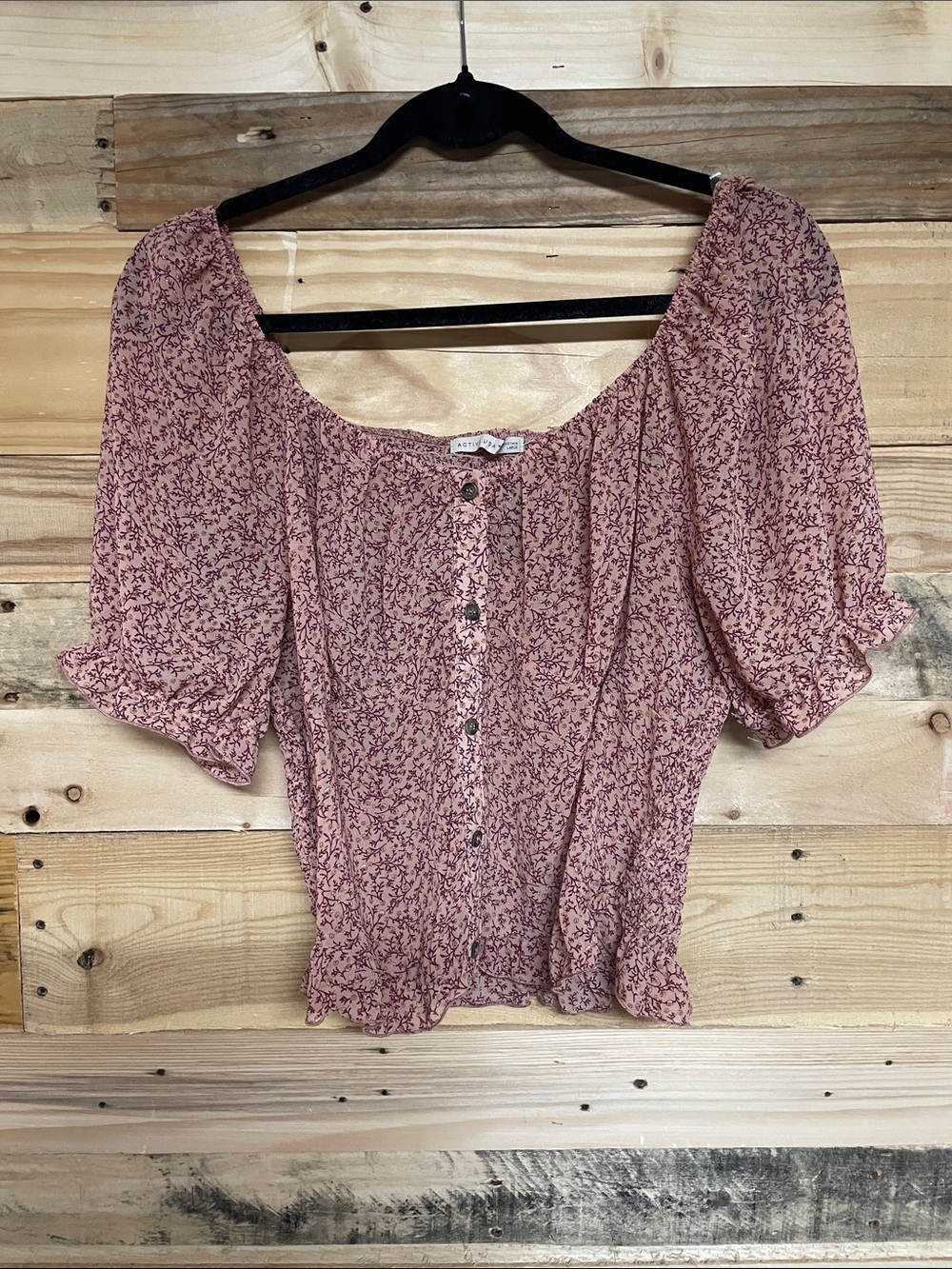 Active USA size large floral cropped Smock back lightweight blouse